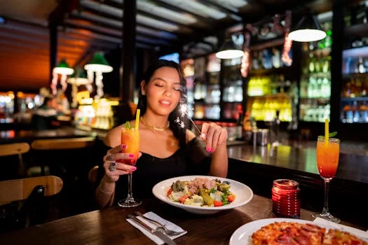 personal pizza with salad and drink lunch special